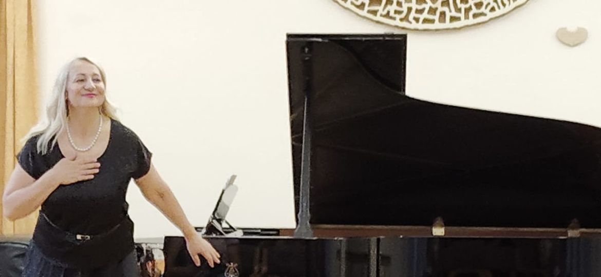 c8b8578f-d0da-4bd5-96f1-39a73fbbbd58